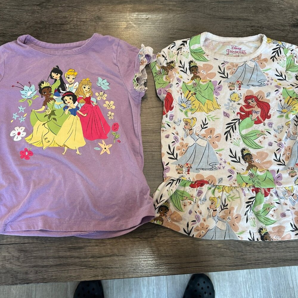 2 Disney Princess Tshirts with FREE MINNIE MOUSE HOODIE size 5